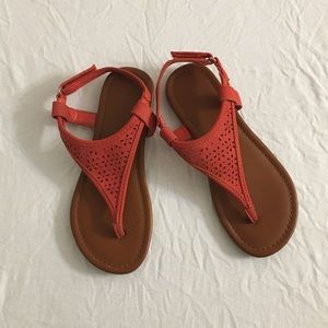 Arizona Same T-Strap Flat Sandals